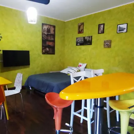 Milanoflats - Bilo 5maggio * Милан